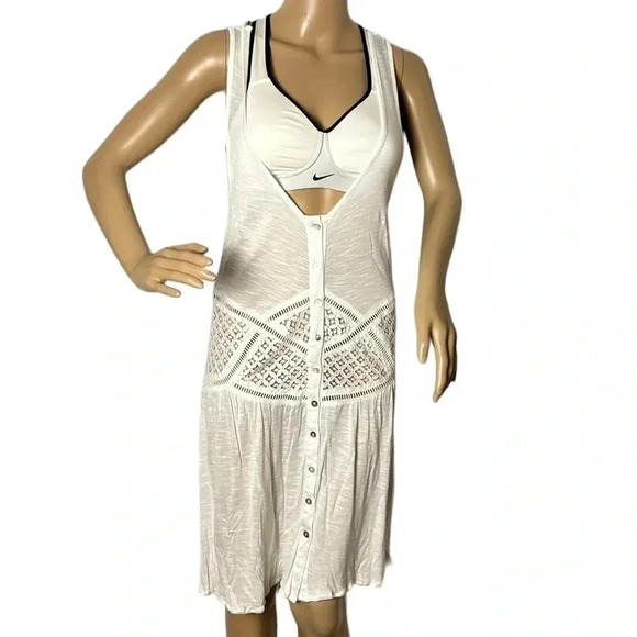 KOY RESORT WHITE SM, crochet ,button front beach cover, deep V-neck - Picture 5 of 13